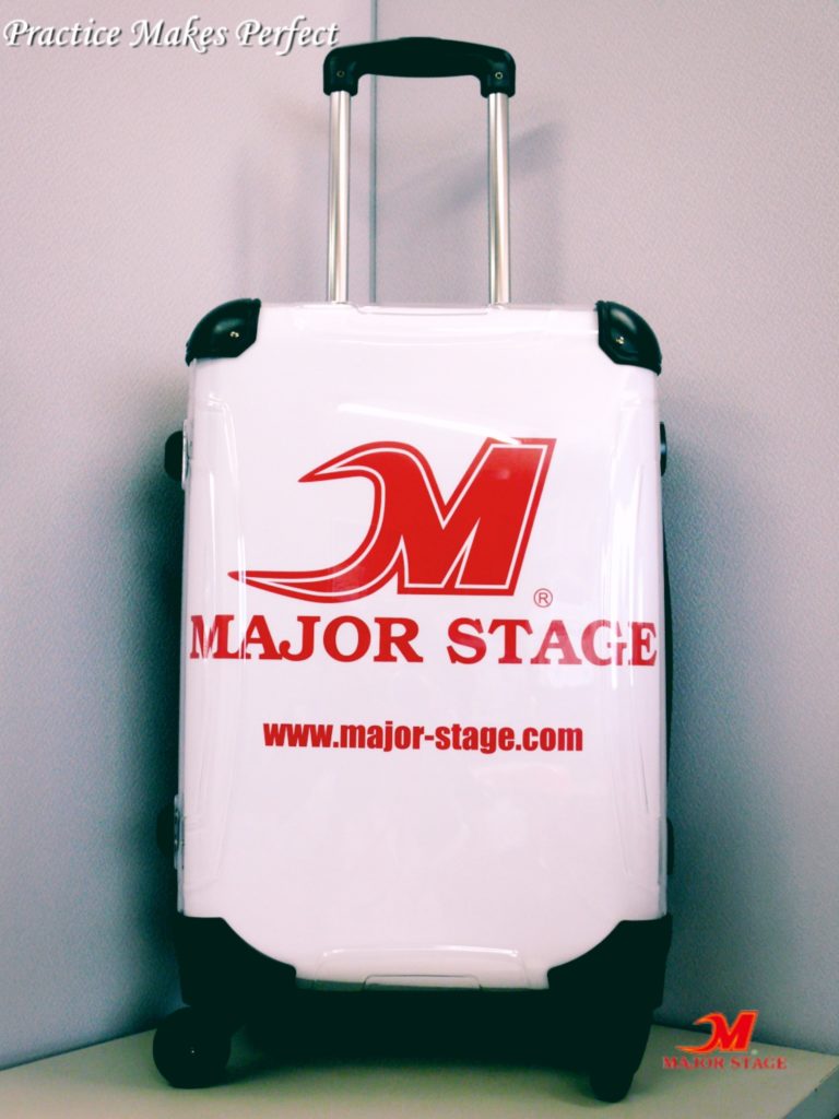 キャリーバッグ